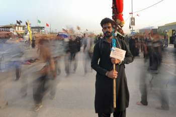 من و دل تنها در سیل دلها