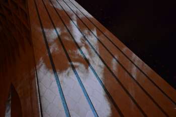 نوافشانی و ویدیومپینگ در میدان آزادی